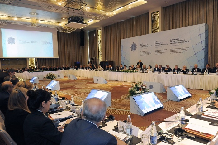 Fifth Baku International Humanitarian Forum continues with round tables 